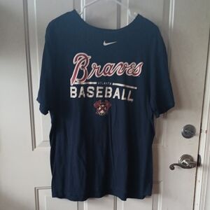 Nike XL Braves Navy Blue T-Shirt Licensed Out Of Print Athletic Cut Scoop Neck